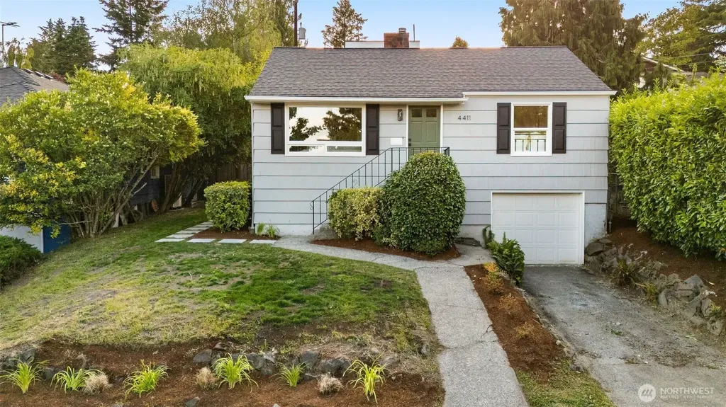 4411 50th Avenue SW Seattle WA 98116