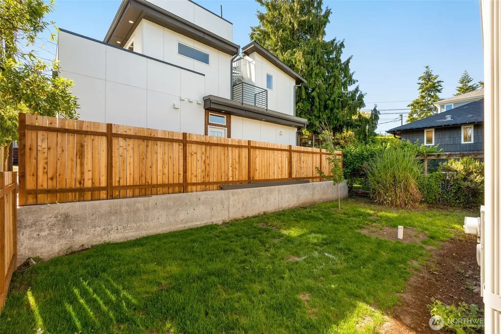 4411 50th Avenue SW Seattle WA 98116