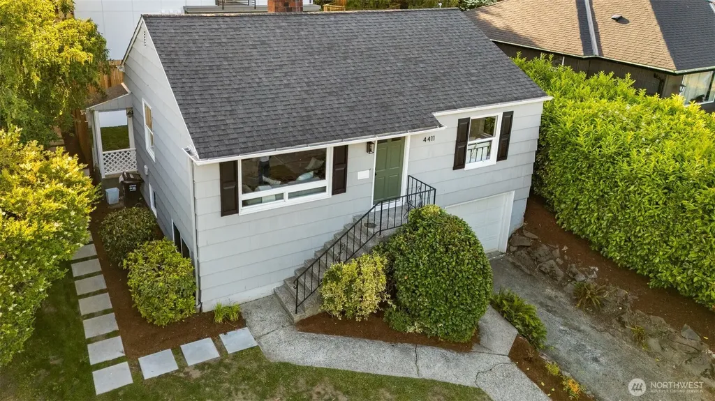 4411 50th Avenue SW Seattle WA 98116