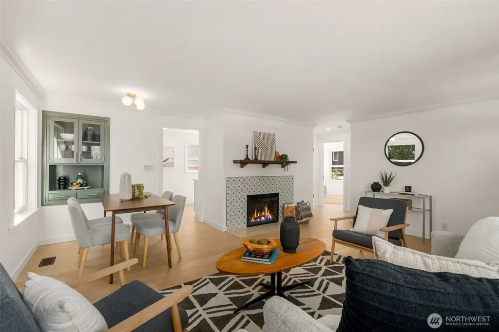 4411 50th Avenue SW Seattle WA 98116