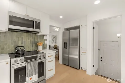 4411 50th Avenue SW Seattle WA 98116