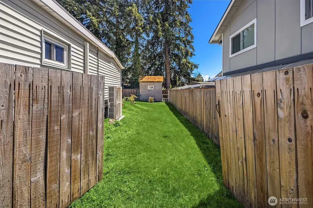 4009 NE 23rd Place Renton WA 98056