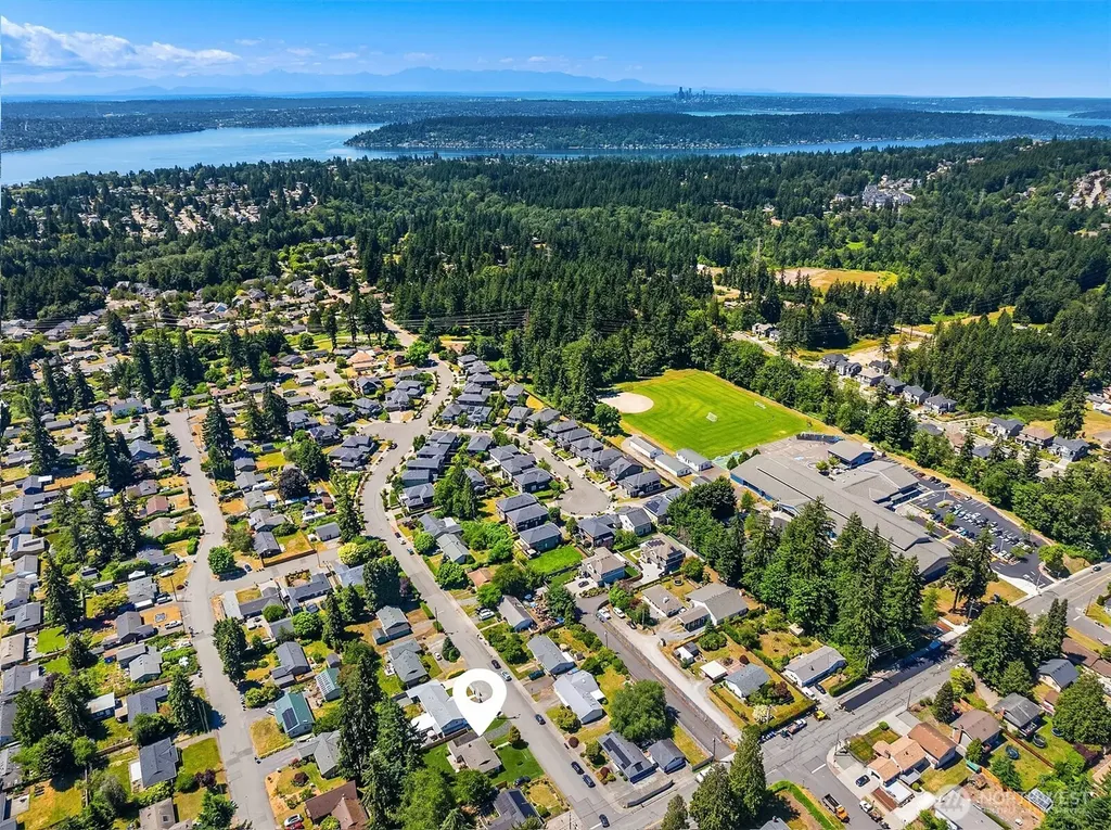 4009 NE 23rd Place Renton WA 98056