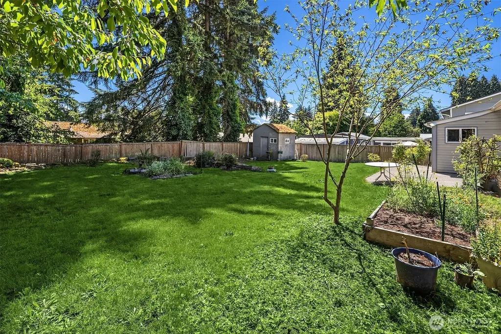 4009 NE 23rd Place Renton WA 98056