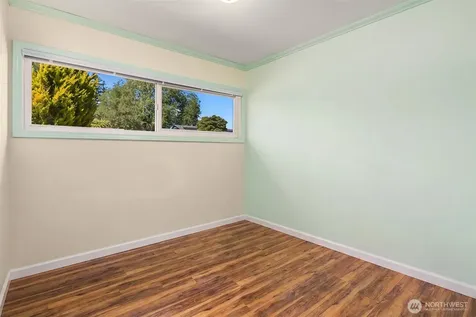 4009 NE 23rd Place Renton WA 98056