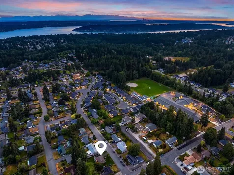 4009 NE 23rd Place Renton WA 98056
