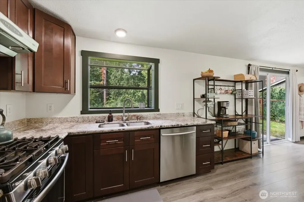 10430 38th Avenue NE Marysville WA 98271