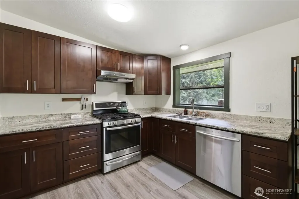10430 38th Avenue NE Marysville WA 98271