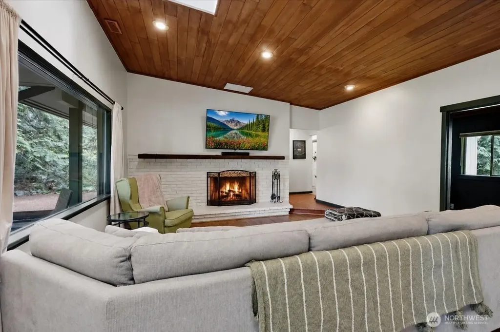 10430 38th Avenue NE Marysville WA 98271