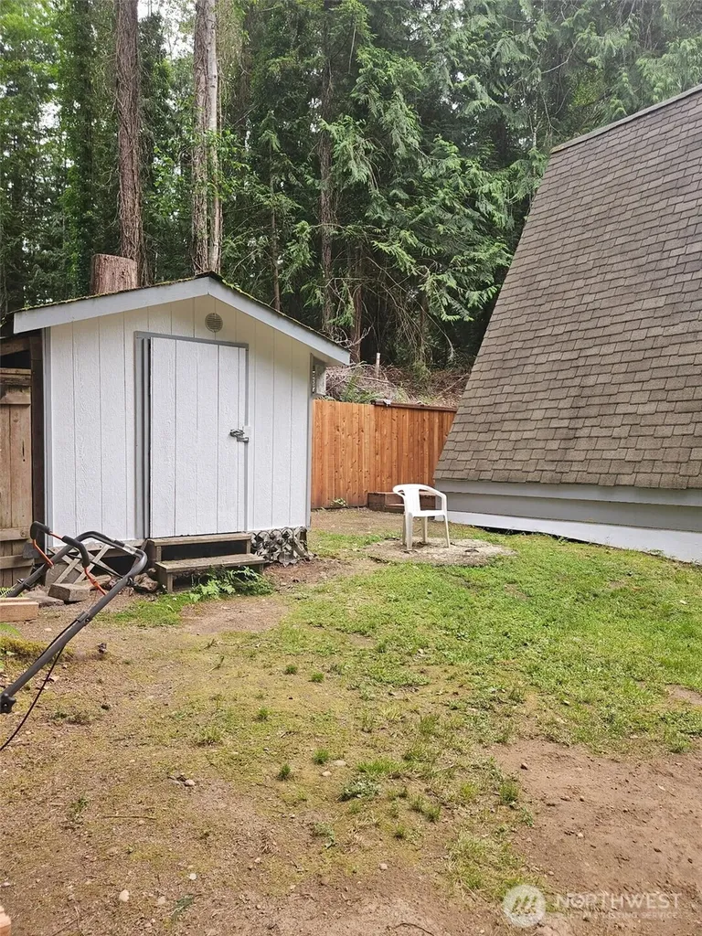 90 E Falls Place E Belfair WA 98528