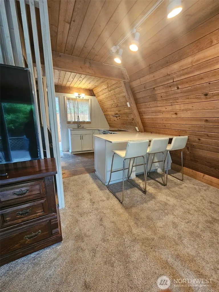 90 E Falls Place E Belfair WA 98528