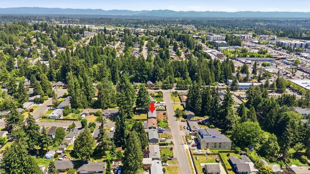 4627 192nd St SW Lynnwood WA 98036