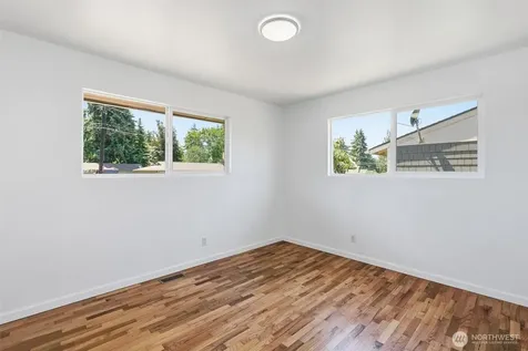 4627 192nd St SW Lynnwood WA 98036