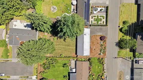 4627 192nd St SW Lynnwood WA 98036