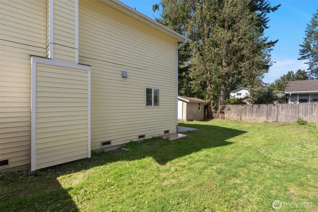 4 107th Street SE Everett WA 98204