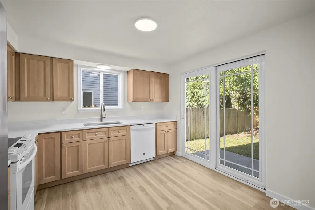 4 107th Street SE Everett WA 98204