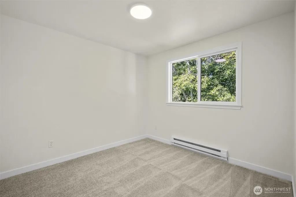 4 107th Street SE Everett WA 98204