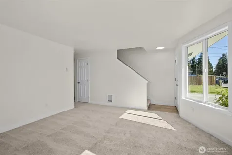 4 107th Street SE Everett WA 98204