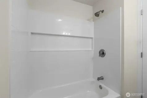 4 107th Street SE Everett WA 98204