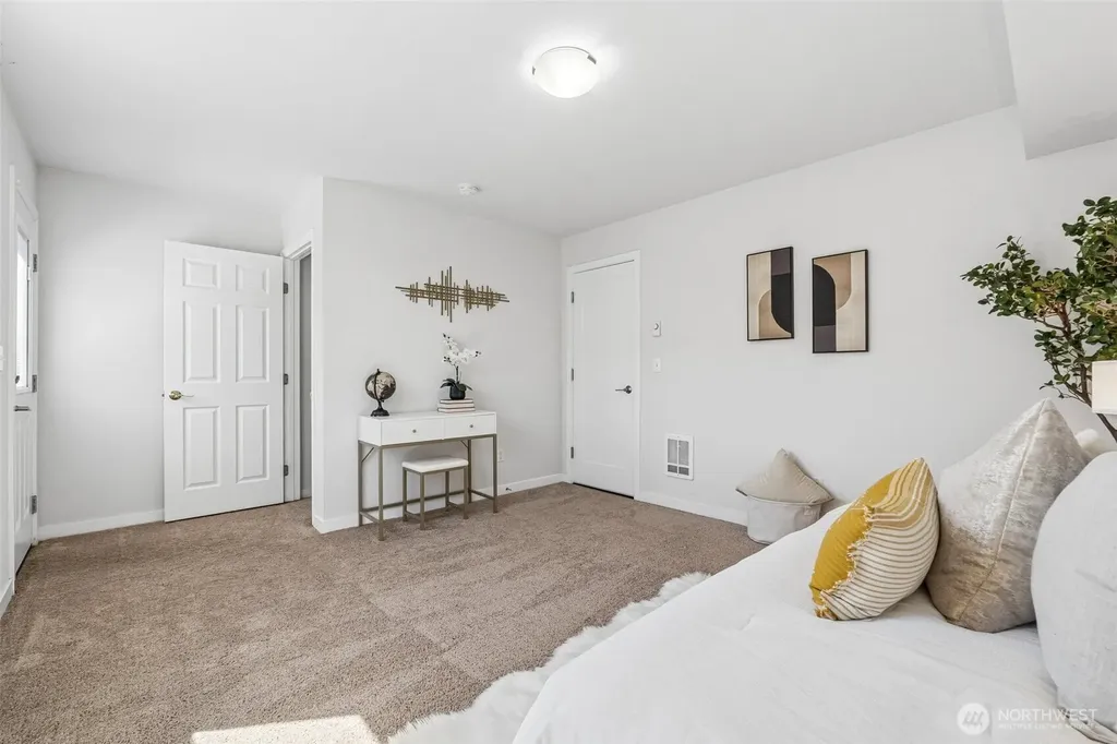 22923 79th Lane W Edmonds WA 98026