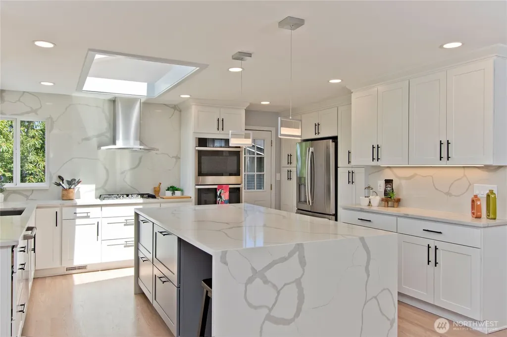 4935 116th Place SE Bellevue WA 98006