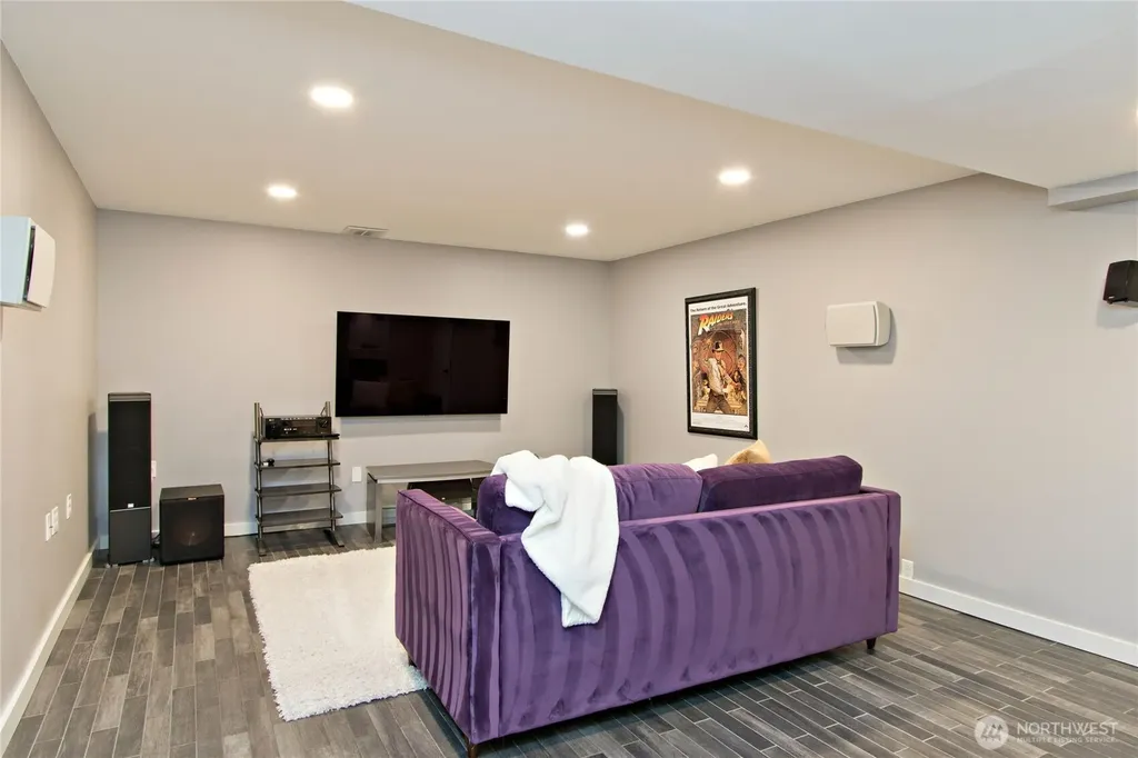 4935 116th Place SE Bellevue WA 98006