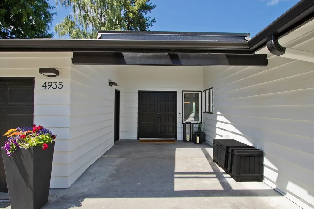 4935 116th Place SE Bellevue WA 98006