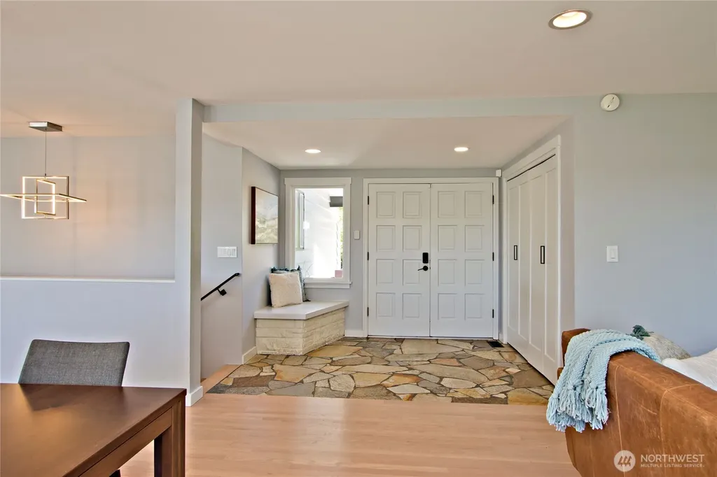 4935 116th Place SE Bellevue WA 98006