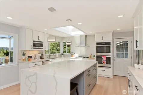 4935 116th Place SE Bellevue WA 98006