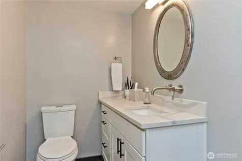 4935 116th Place SE Bellevue WA 98006