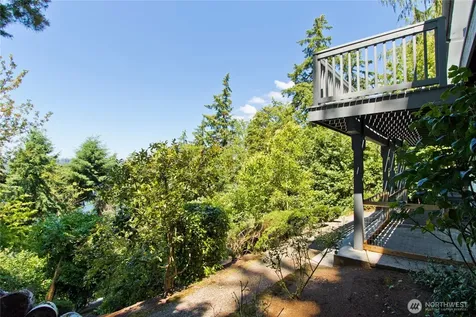 4935 116th Place SE Bellevue WA 98006