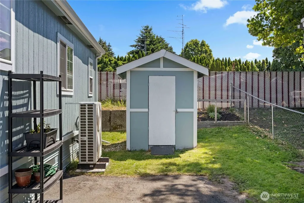 602 29th Street SE Auburn WA 98092