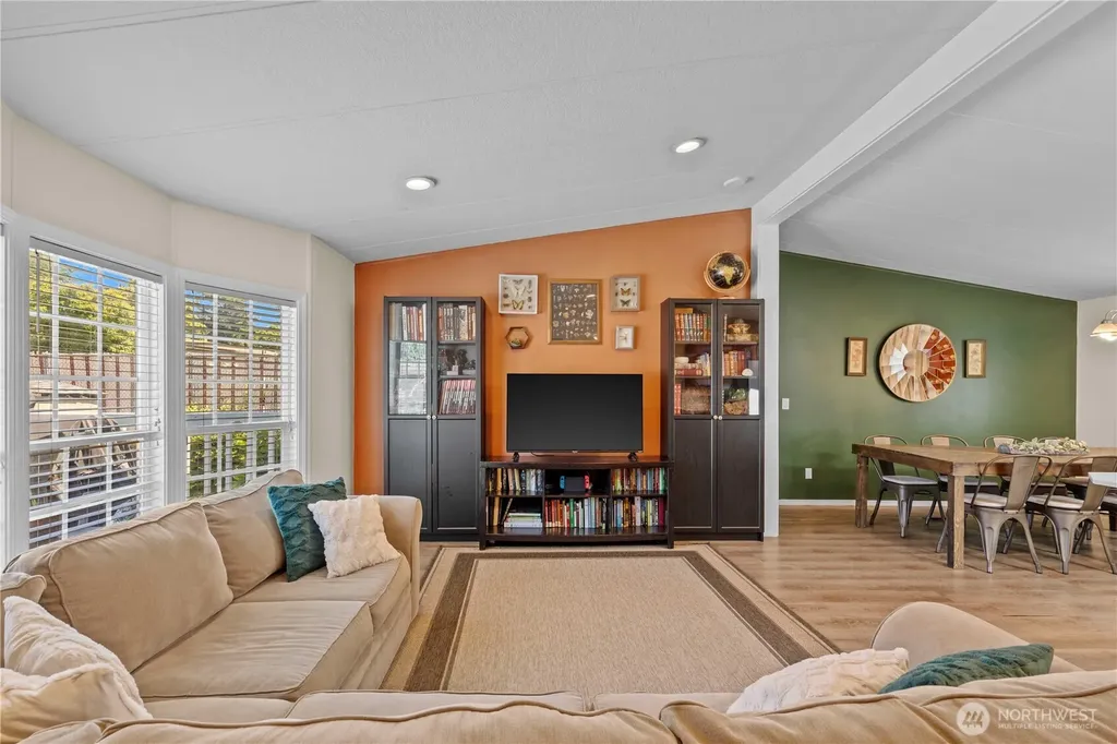 602 29th Street SE Auburn WA 98092