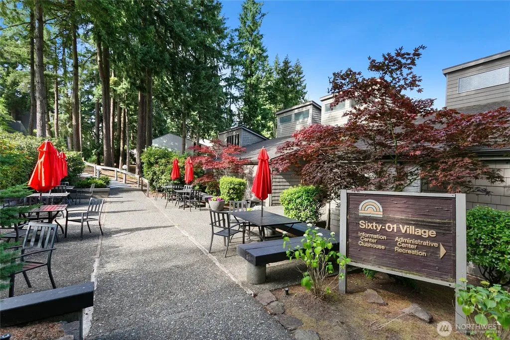 13832 NE 66th Street Redmond WA 98052