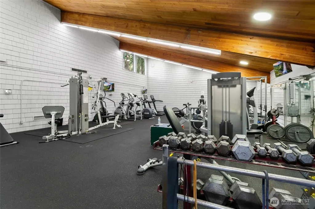 13832 NE 66th Street Redmond WA 98052