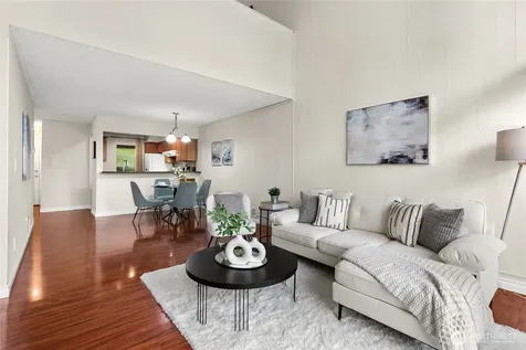 13832 NE 66th Street Redmond WA 98052