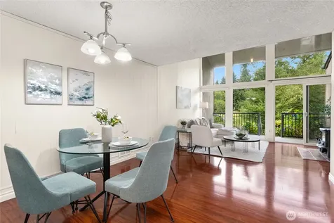 13832 NE 66th Street Redmond WA 98052