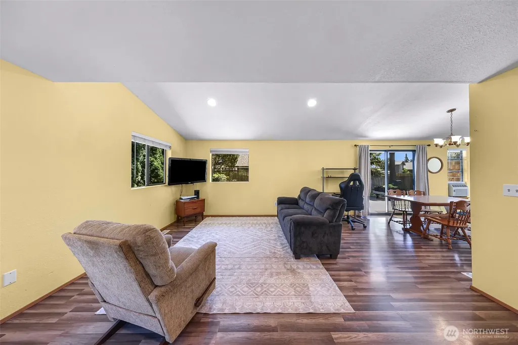 4916 139th Place NE Marysville WA 98271