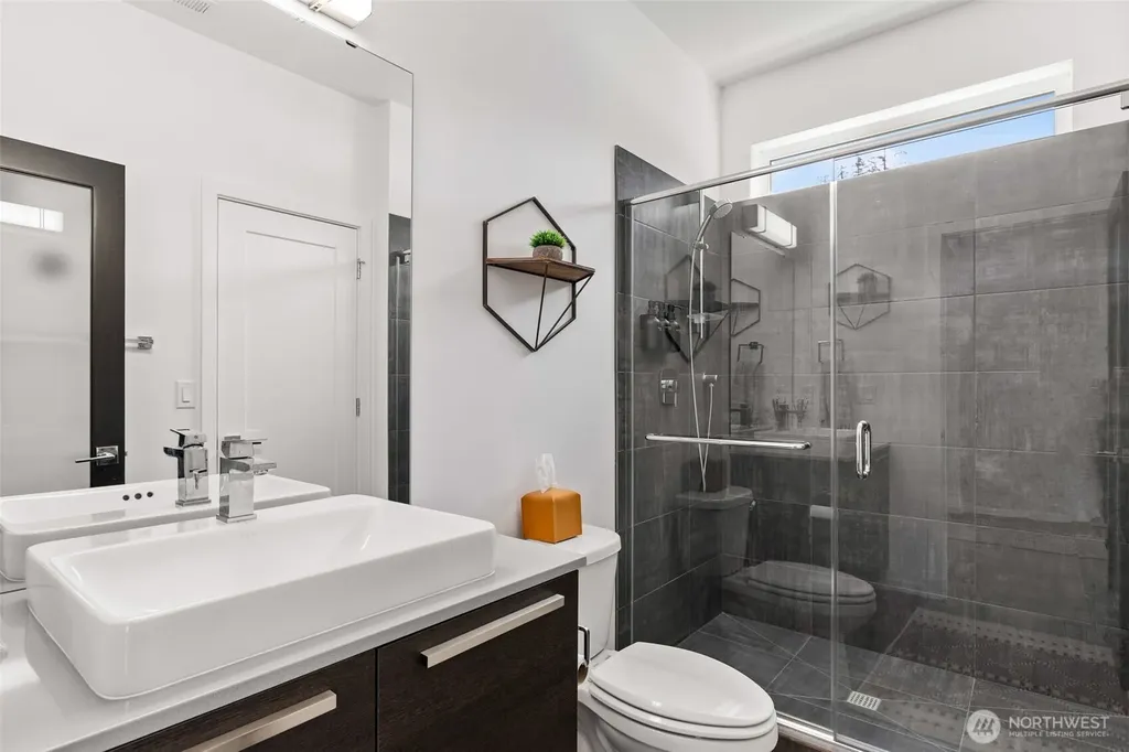 2707 162nd Avenue Ct E Lake Tapps WA 98391