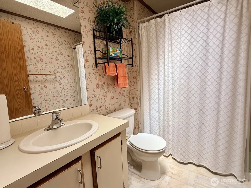 1352 Alonda Lane NE Olympia WA 98516