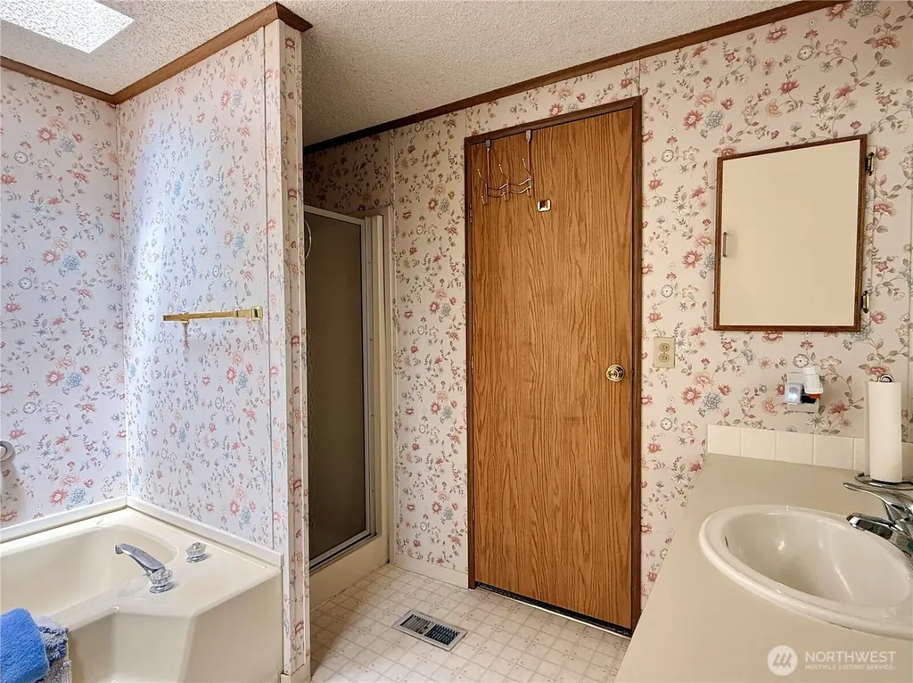1352 Alonda Lane NE Olympia WA 98516