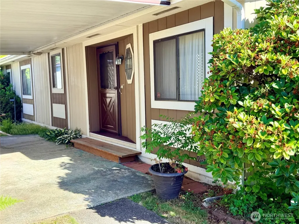 1352 Alonda Lane NE Olympia WA 98516