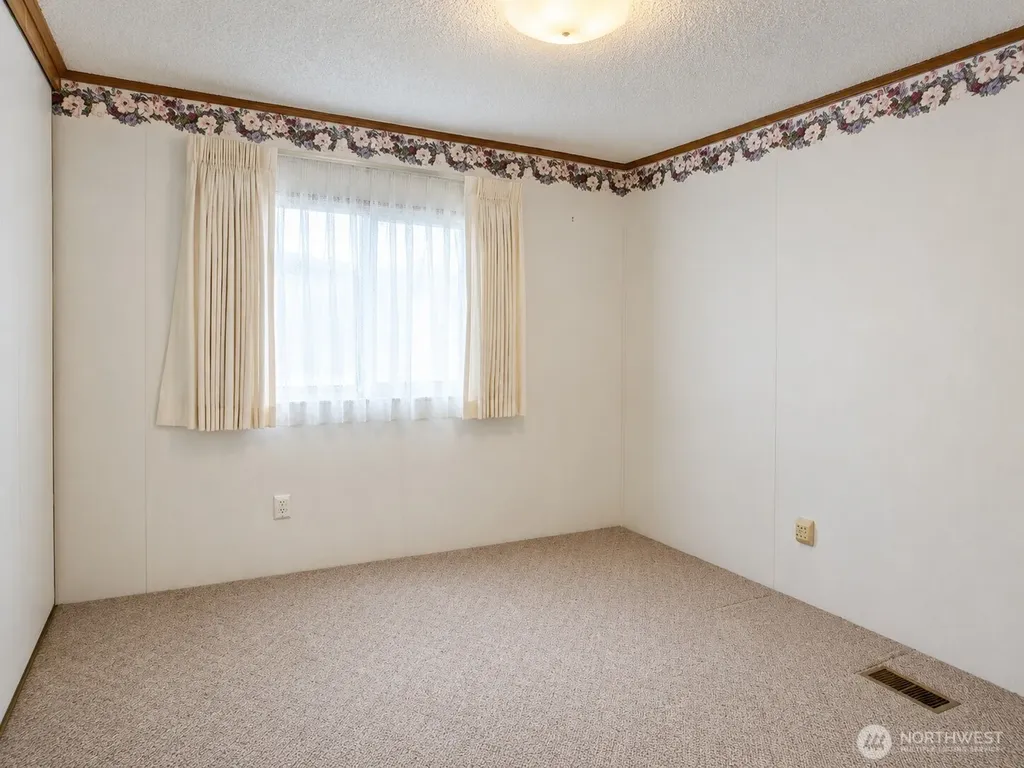 1352 Alonda Lane NE Olympia WA 98516