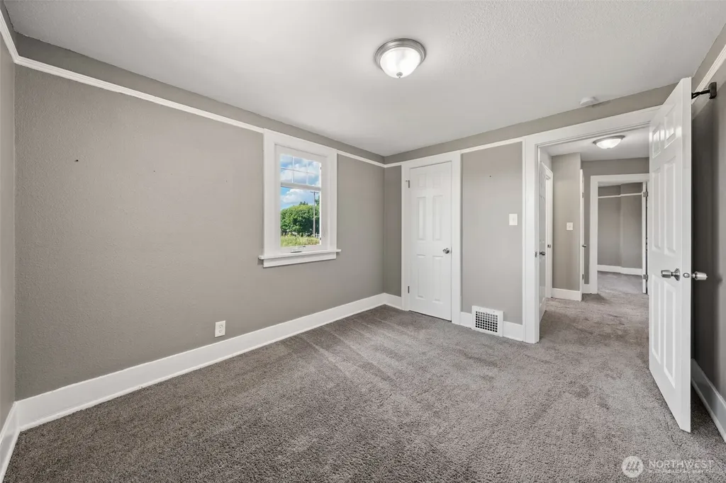 4720 62nd Ave E Puyallup WA 98371