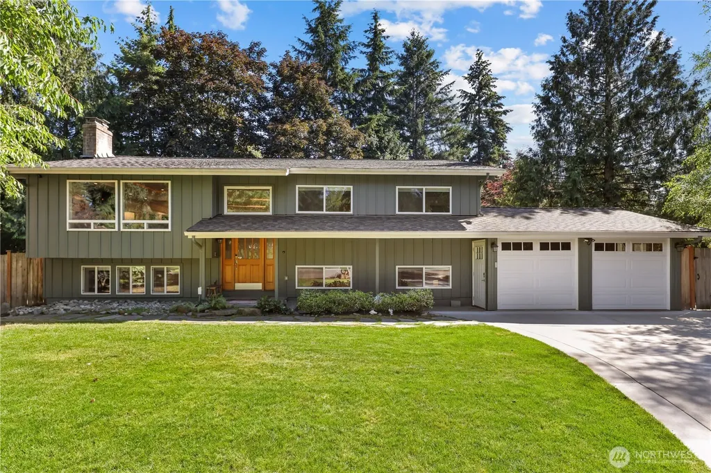 12100 105th Place NE Kirkland WA 98034