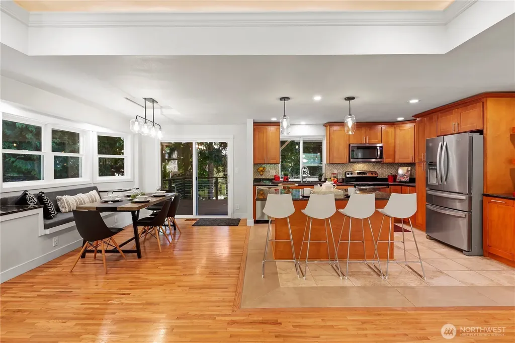 12100 105th Place NE Kirkland WA 98034