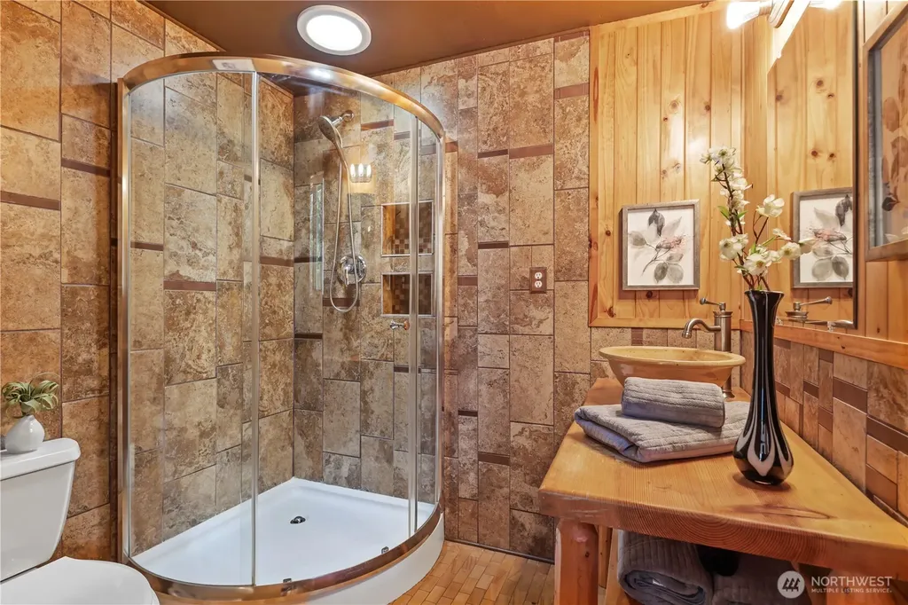 12100 105th Place NE Kirkland WA 98034