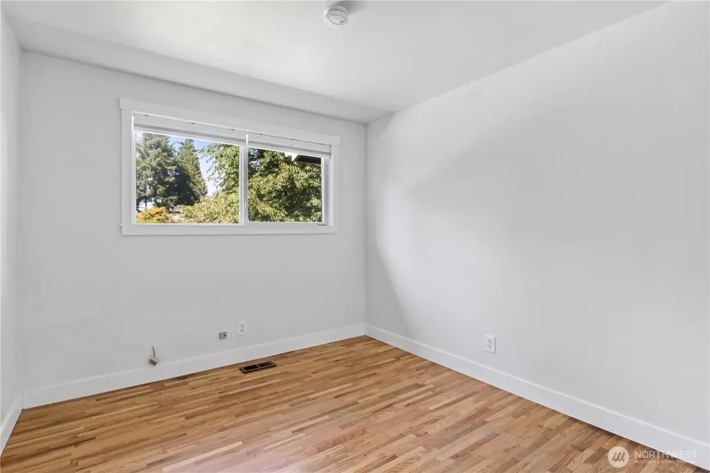 12100 105th Place NE Kirkland WA 98034