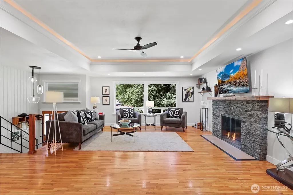 12100 105th Place NE Kirkland WA 98034