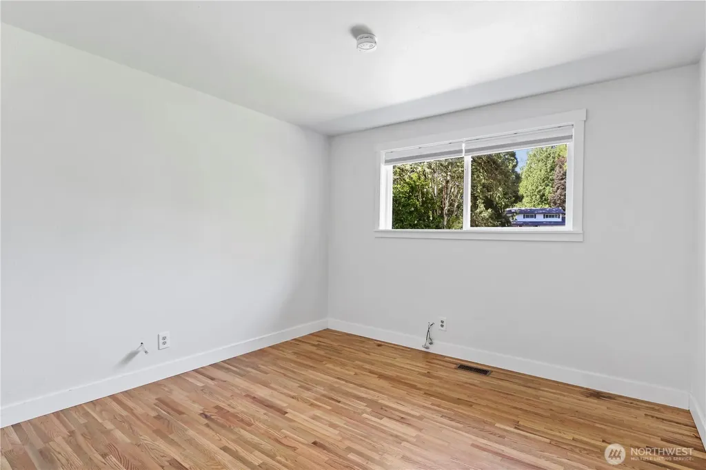 12100 105th Place NE Kirkland WA 98034